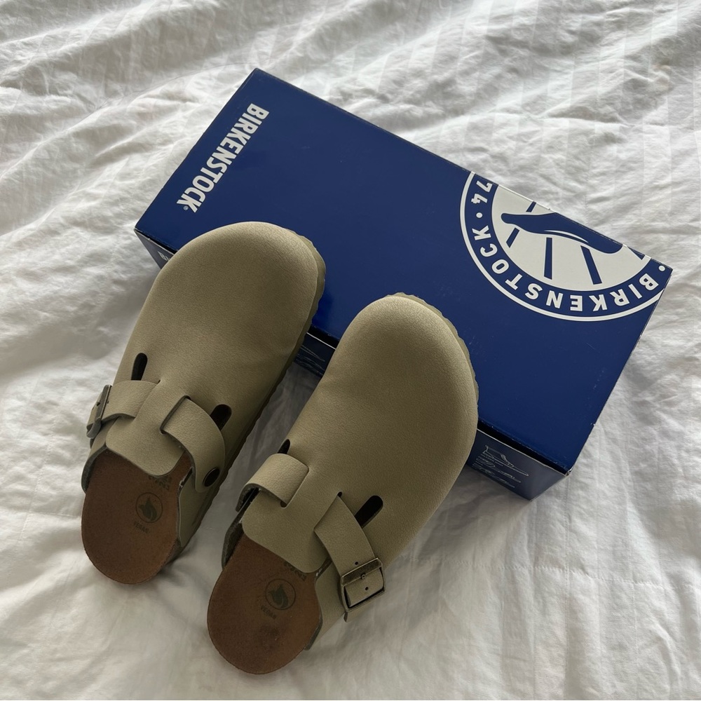 Birkenstock Boston Vegan Leather Khaki